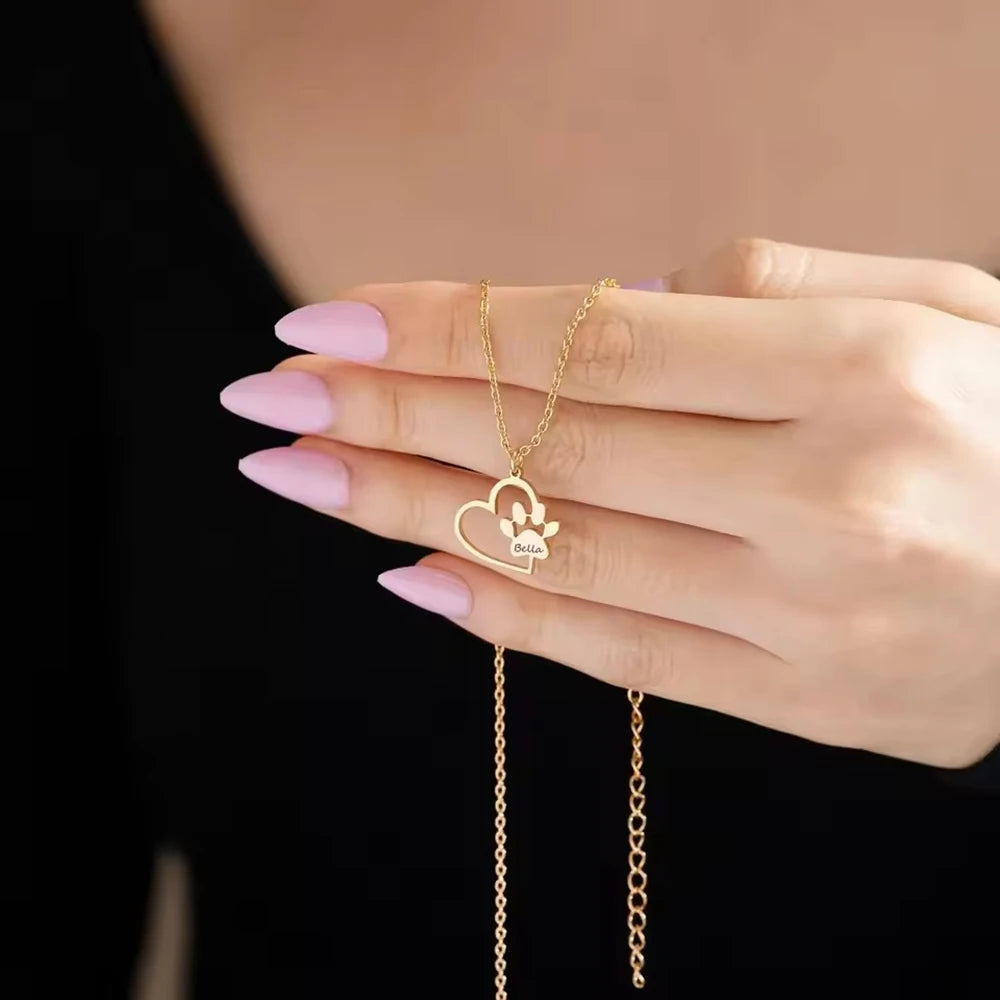 Sipuris  Dog Paw Heart Custom Engrave Name Necklace For Women Stainless Steel Hip Hop Pet Pendant Jewelry Gifts For Pet Lovers
